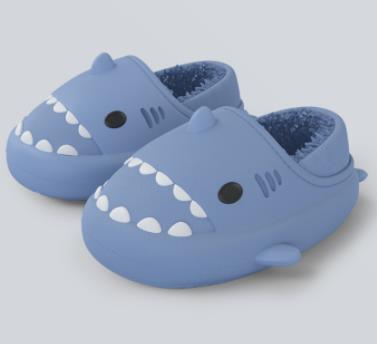 Pantufa Tubarão Infantil / Bebê Shark - Pelúcia, Flexível e Impermeável
