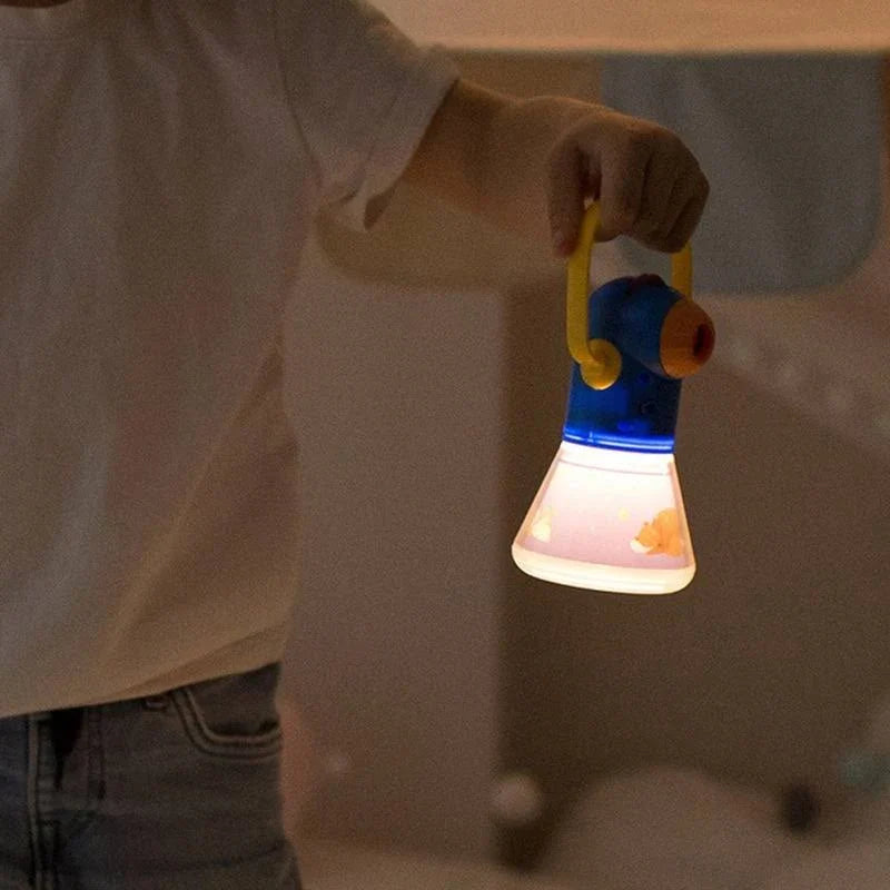 Projetor de Histórias Infantis - Lampião Criativo